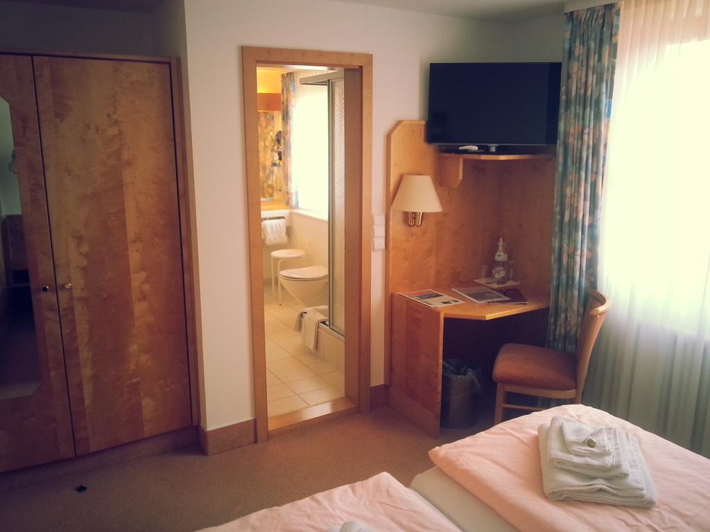 Hotel Seewirt Nonnenhorn Pokoj fotografie