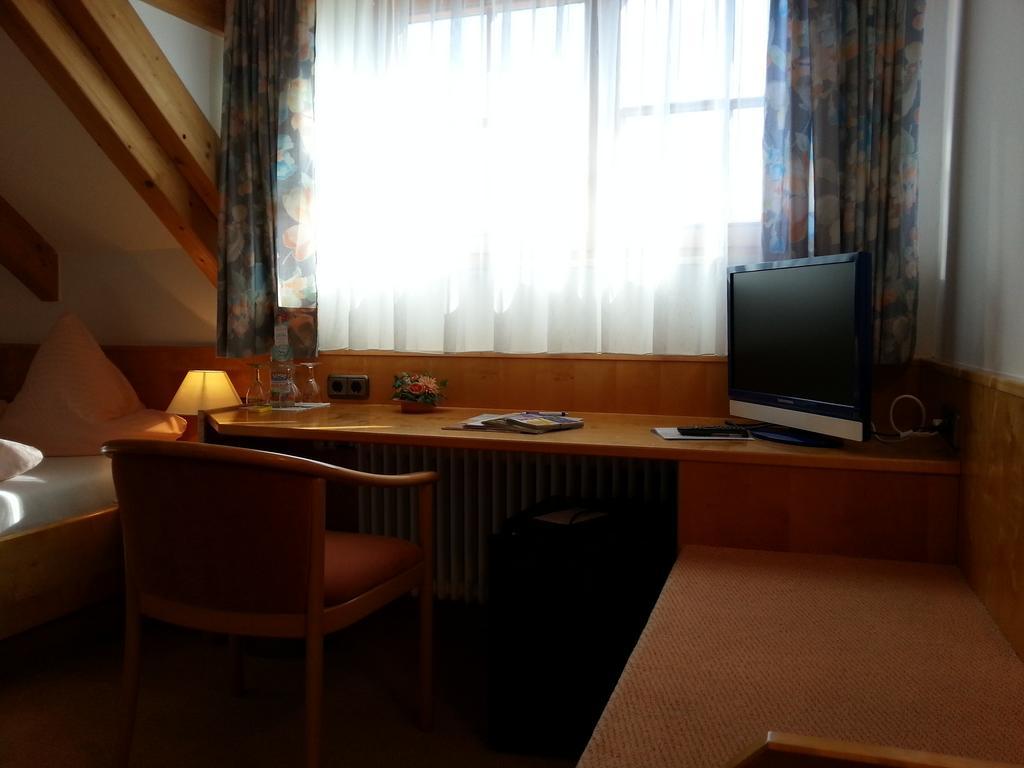 Hotel Seewirt Nonnenhorn Pokoj fotografie