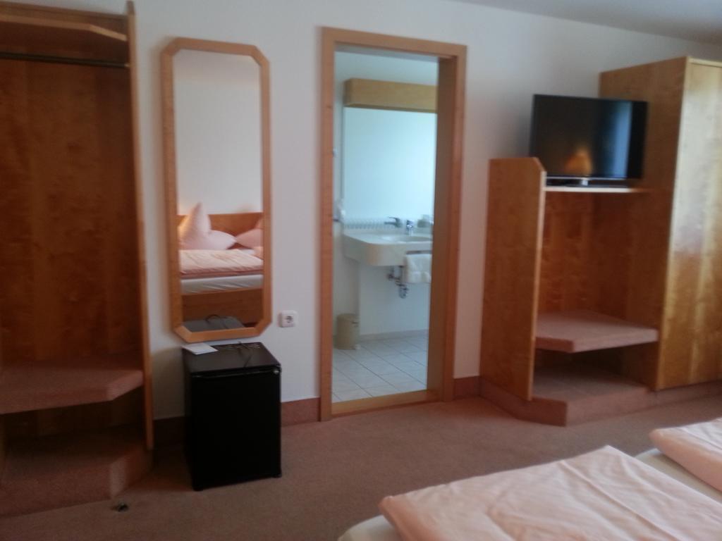 Hotel Seewirt Nonnenhorn Pokoj fotografie